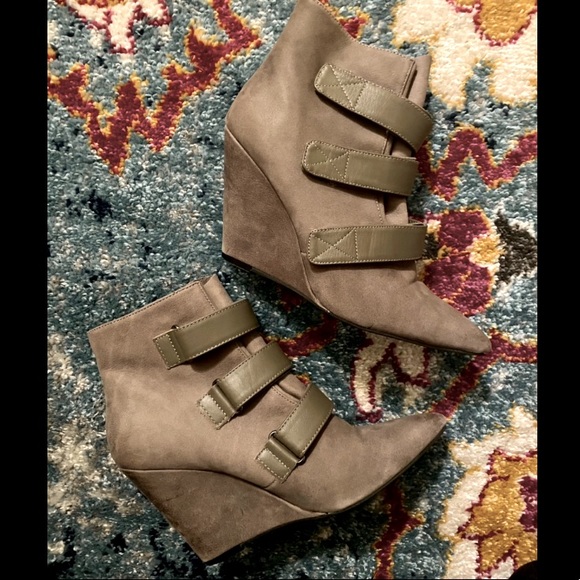 Aldo Jacelyn Boots - Picture 3 of 7
